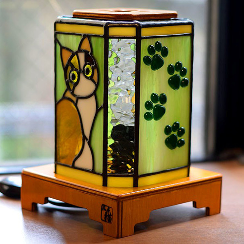 ステンドグラス・三毛猫のランプ 675 スタンドライト・テーブル