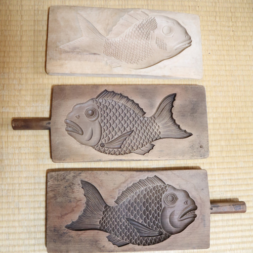 和菓子の木型を使った日本画【魚の群れ】F30号 絵画 石井里枝 通販