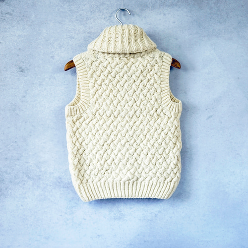 完売】ウール・バスケット編み・へちま衿ベスト（N-370080-ホワイト