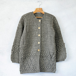 【完売】ウール・ハンドクロシェ・カーディガン（N-380166-グレー）・ペルーニット 1枚目の画像