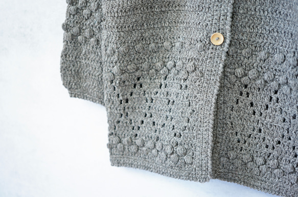 【完売】ウール・ハンドクロシェ・カーディガン（N-380166-グレー）・ペルーニット 4枚目の画像