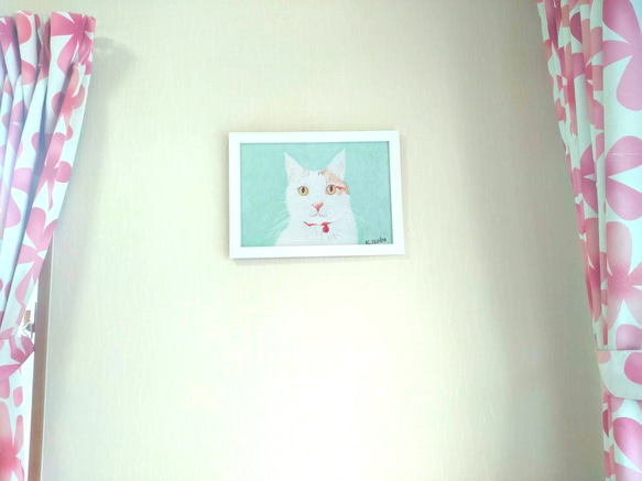 絵画「シロネコの微笑み」K.Isobe A4判 複製画 (白)　 3枚目の画像