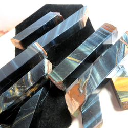 【美しい鉱物標本】ホークスアイの原石スティック・2本セット／ペーパーウェイト・カトラリーレスト 11枚目の画像
