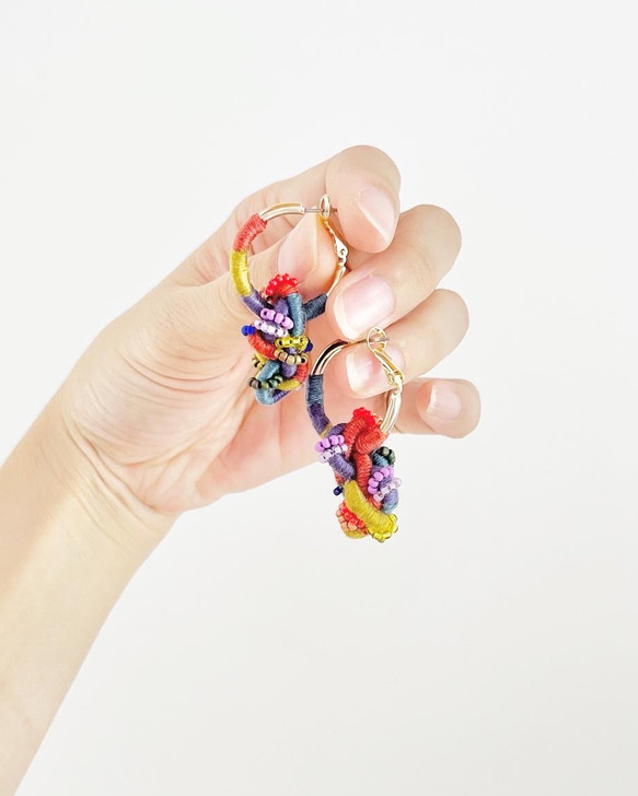 kurukuru colorful フープ カラフル ボヘミアン ゴールド ビーズ刺繍 