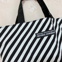 ほど良いサイズ感のトート バッグ　カバン★ハンドメイド　エコバッグ　ランチバッグ　手提げ★袋　サブバッグ 4枚目の画像