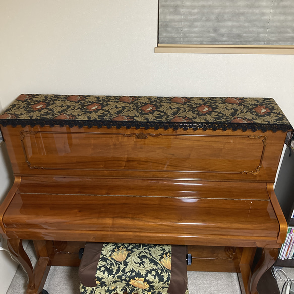 ウィリアムモリス「アネモネ」使用インテリアピアノカバー 9枚目の画像