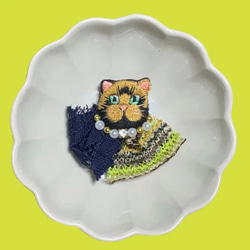 SALE⭐︎【dress up/猫/茶々丸】刺繍ブローチ 2枚目の画像