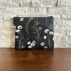 ワンハンドルホーボーバッグ - Dainty Florals Onyx 9枚目の画像