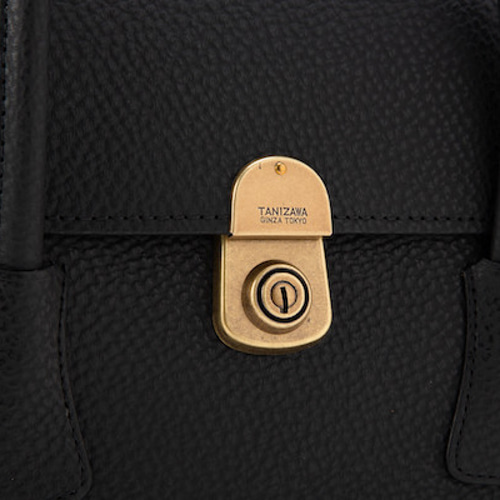 銀座タニザワ レザー バッグ 革鞄 ブル ・二本手フラップタイプ