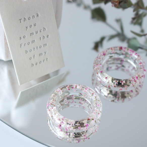 ピンクレースフラワー の 指輪　クリアリング 木製ケース レジンリング 透明アクセサリー 指輪のプレゼント 3枚目の画像