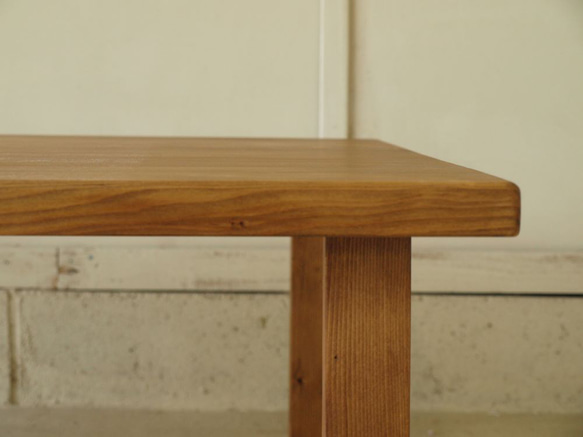 シンプルだけど存在感のある無垢モミの木ローテーブルリビングテーブルソファーテーブル001 8枚目の画像