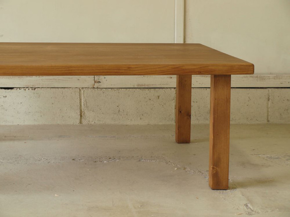 シンプルだけど存在感のある無垢モミの木ローテーブルリビングテーブルソファーテーブル001 1枚目の画像