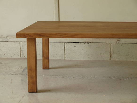 シンプルだけど存在感のある無垢モミの木ローテーブルリビングテーブルソファーテーブル001 3枚目の画像