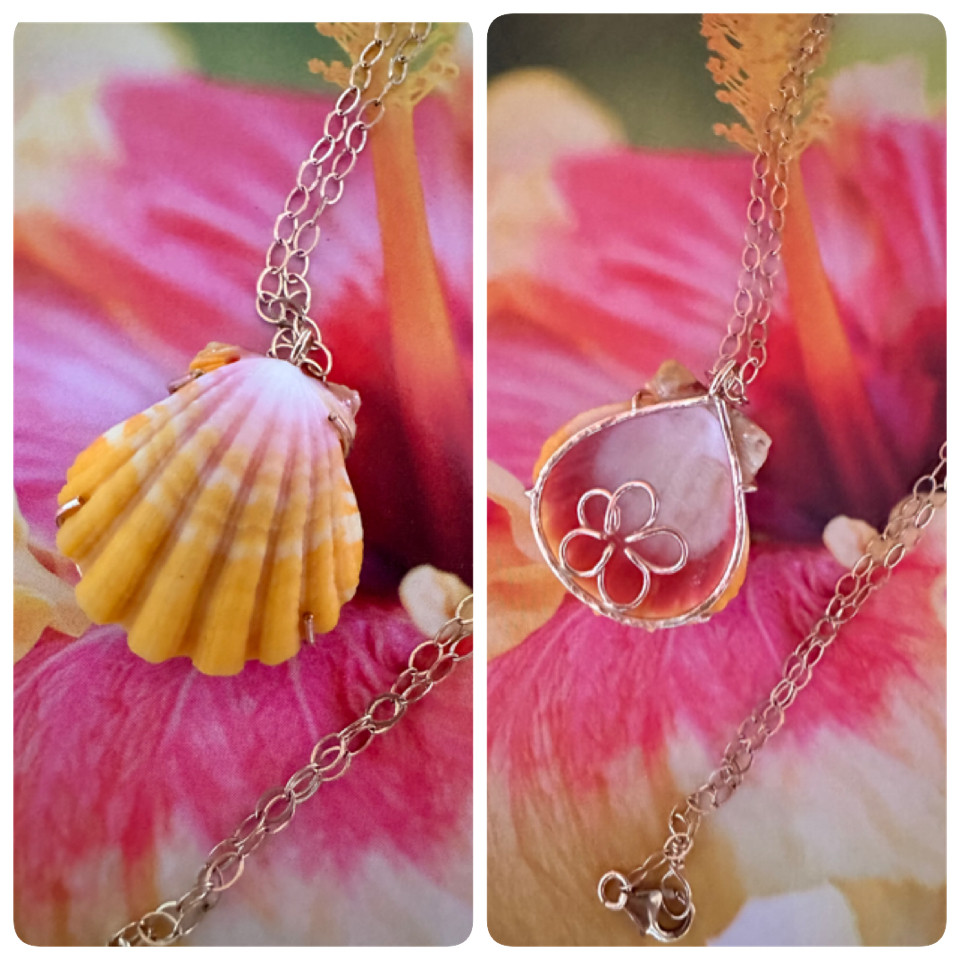 ハワイアンサンライズシェルのフラワーペンダント