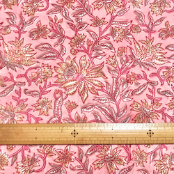[50cm單位]粉紅色米色隨機花印度手工塊印花布料紡織棉 第6張的照片