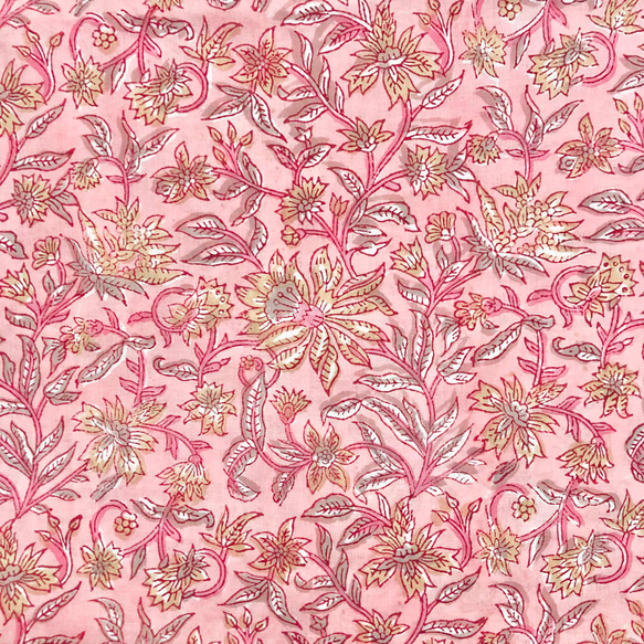 [50cm單位]粉紅色米色隨機花印度手工塊印花布料紡織棉 第3張的照片