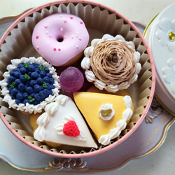 『Creema限定』SweetsParty ケーキやドーナツのアイシングクッキー缶 ※白砂糖不使用　身体に優しい 4枚目の画像