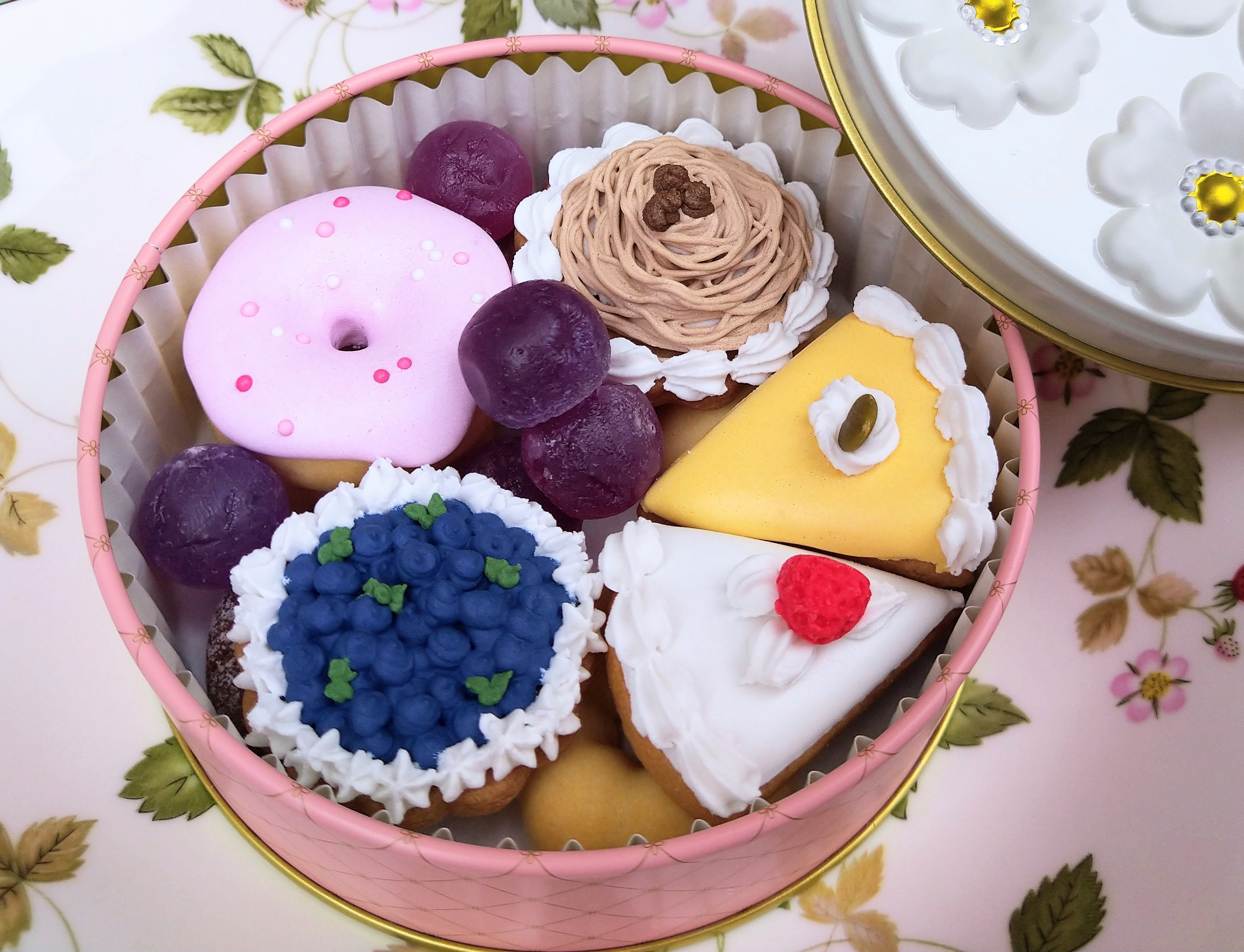 とみぃちゃん様 メレンゲクッキー 焼き菓子 ギフト 琥珀糖 【公式通販】