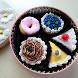 『Creema限定』SweetsParty ケーキやドーナツのアイシングクッキー缶 ※白砂糖不使用　身体に優しい 11枚目の画像