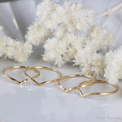 K18華奢リング】V v 18金 ゴールド V字 極細 槌目 艶 艶消し つけっ