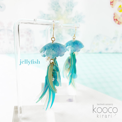 152*グリーン アシンメトリー 個性的 クリップ イヤリング