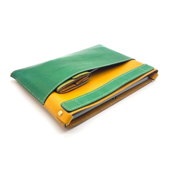 【21色からカスタマイズ】iPadも入るA5サイズの革製4WAYバッグインバッグ ショルダー サコッシュ 6枚目の画像