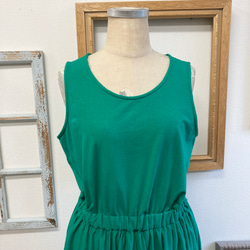 促銷價★成人連衣裙❤️棉質裁剪無袖超長連衣裙綠色（尺碼L） 第4張的照片