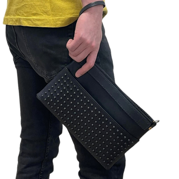 【21色からカスタマイズ】スタッズデザイン iPadも入るA5サイズの革製4WAYバッグインバッグ ショルダー サコッシ 1枚目の画像