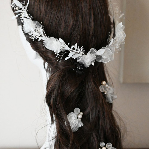 大特価!! ホワイトフラワーカチューシャ 成人式カチューシャ パーツセット ヘアアクセサリー