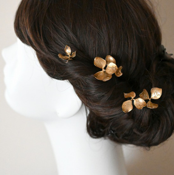 アメリカンフラワー　小花(ゴールド)　SSサイズ5本セット　成人式髪飾り　和装髪飾り 1枚目の画像