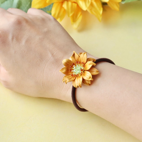 A・向日葵(ひまわり)*革花ヘアゴム＆選べるアクセサリー