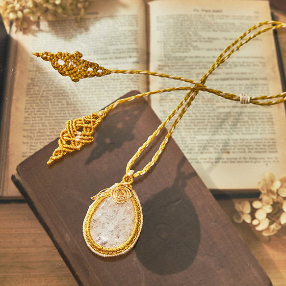 マクラメとワイヤーのコラボ✳︎神秘的なクオーツ♡クリスタル♡ほしの