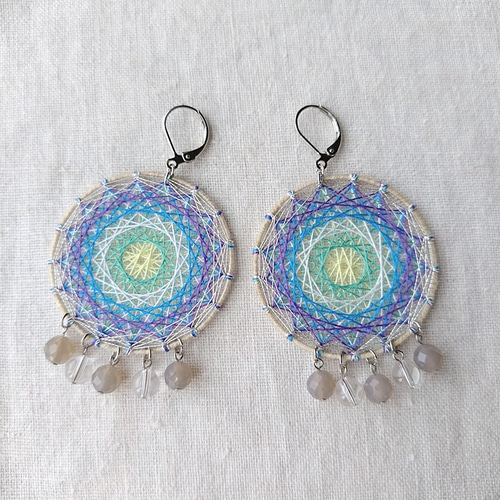 精麻＋糸かけ曼荼羅ピアス クールカラー ◇精麻お守り◇ ピアス
