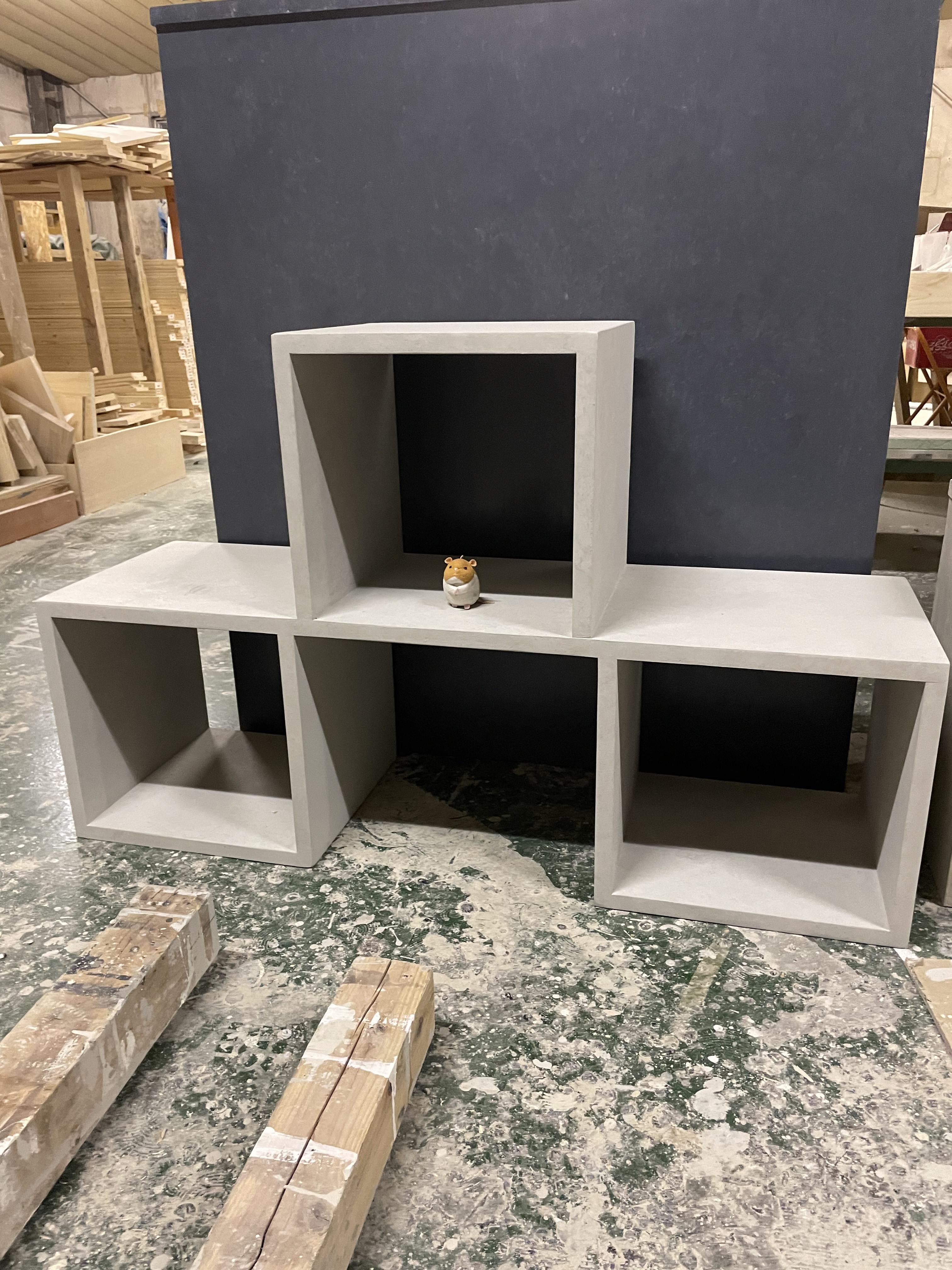 凸凸ラック　　ディスプレイラック