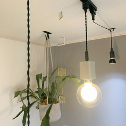 ステンドグラス 水に浮かぶアヒル サンキャッチャーパネル モビール