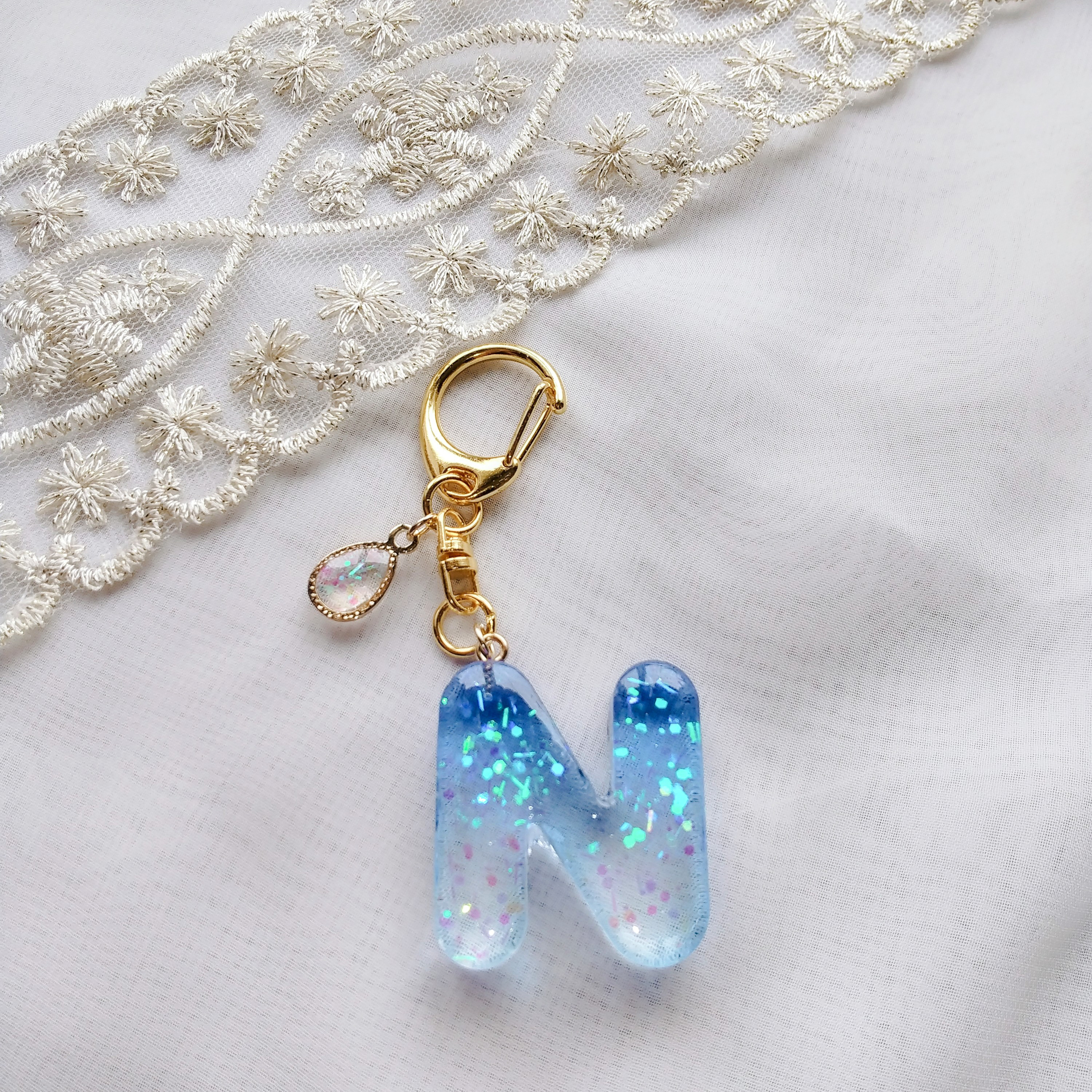 【H.S.N】ニュアンスカラー　レジン　イニシャルキーホルダー