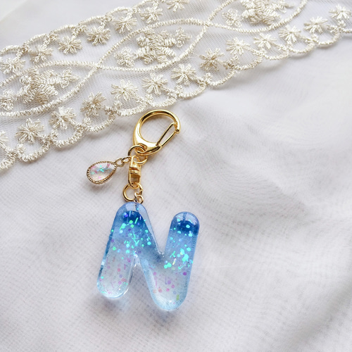【H.S.N】ニュアンスカラー　レジン　イニシャルキーホルダー 名前入れ無料】ニュアンスカラー レジン イニシャルキーホルダー