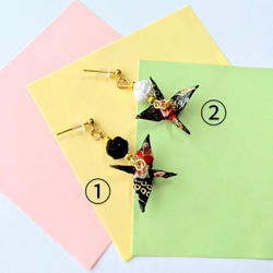 折り鶴と淡路珠のピアス　和紙 折り紙 水引 伝統工芸 2枚目の画像