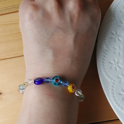 カラフルポップなガラスビーズブレスレット ブレスレット dogs 通販