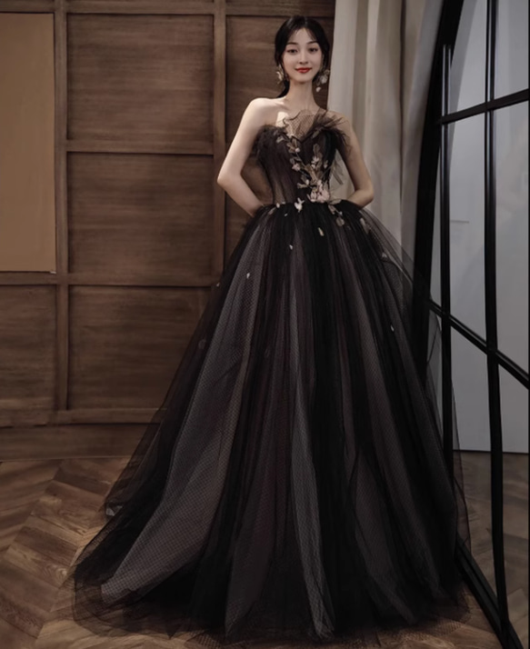 【美品】Rene★ワンピースドレス　ゴールド　黒　チュール　アシンメトリー アシンメトリードレープワンピース｜JENNE(ジェンヌ)公式通販：パリ