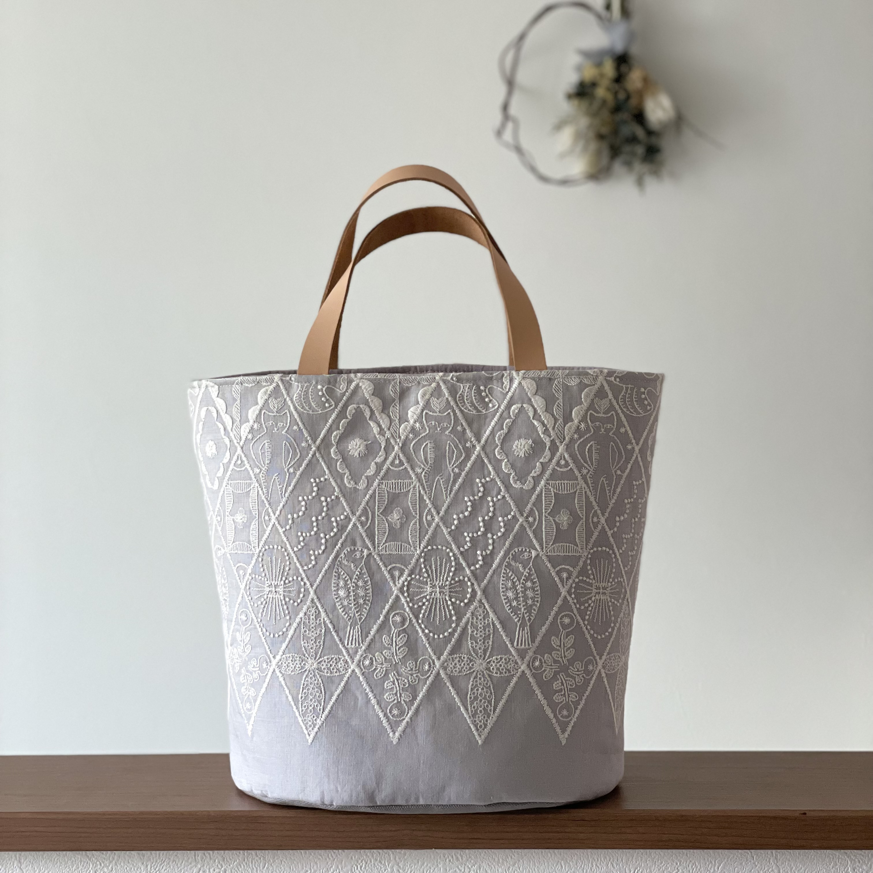 ミナペルホネン symphony lightgray ハンドメイドバッグ lightgray symphony ハンドメイドバッグ ミナペルホネン
