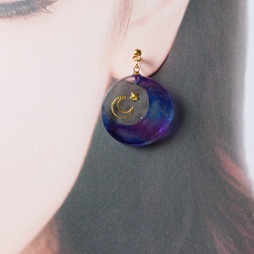 美しき宇宙｣ (大サイズ) 17【イヤリング(ピアス交換可)】透明感