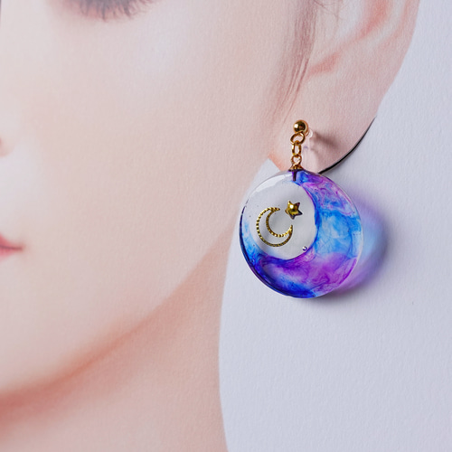 美しき宇宙｣ (大サイズ) 17【イヤリング(ピアス交換可)】透明感