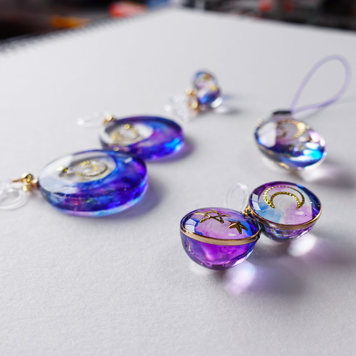 美しき宇宙｣ (大サイズ) 17【イヤリング・ピアス交換可】 透明感