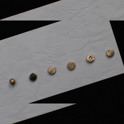 小さなピアス（イヤリング）【一個から購入可】 1枚目の画像