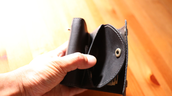 【本革の新しいコンパクト財布】wrap2.1 効率よく使える手のひらサイズのウォレット 10枚目の画像