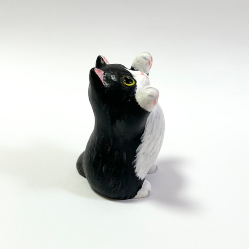 白黒ハチワレ猫の置物(長毛種) その他インテリア雑貨 猫ハウス 通販