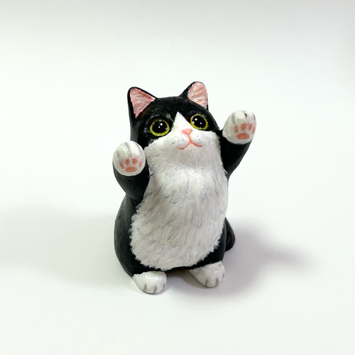 白黒ハチワレ猫の置物(長毛種) その他インテリア雑貨 猫ハウス 通販