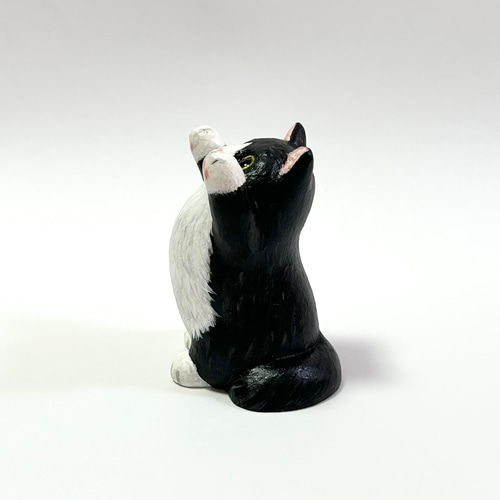 白黒ハチワレ猫の置物(長毛種) その他インテリア雑貨 猫ハウス 通販