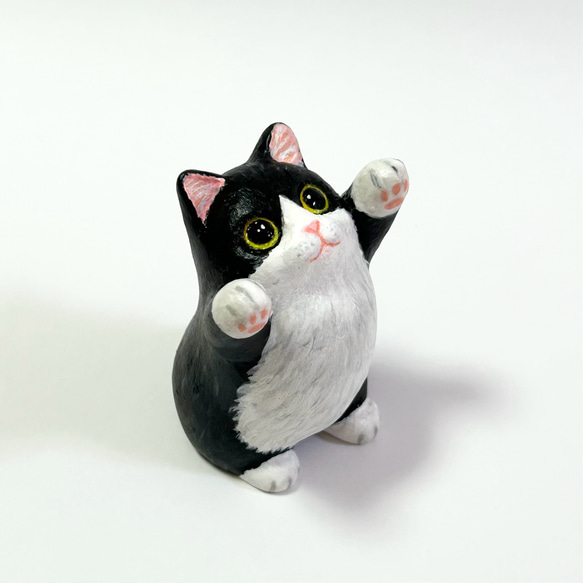 白黒ハチワレ猫の置物(長毛種) その他インテリア雑貨 猫ハウス 通販